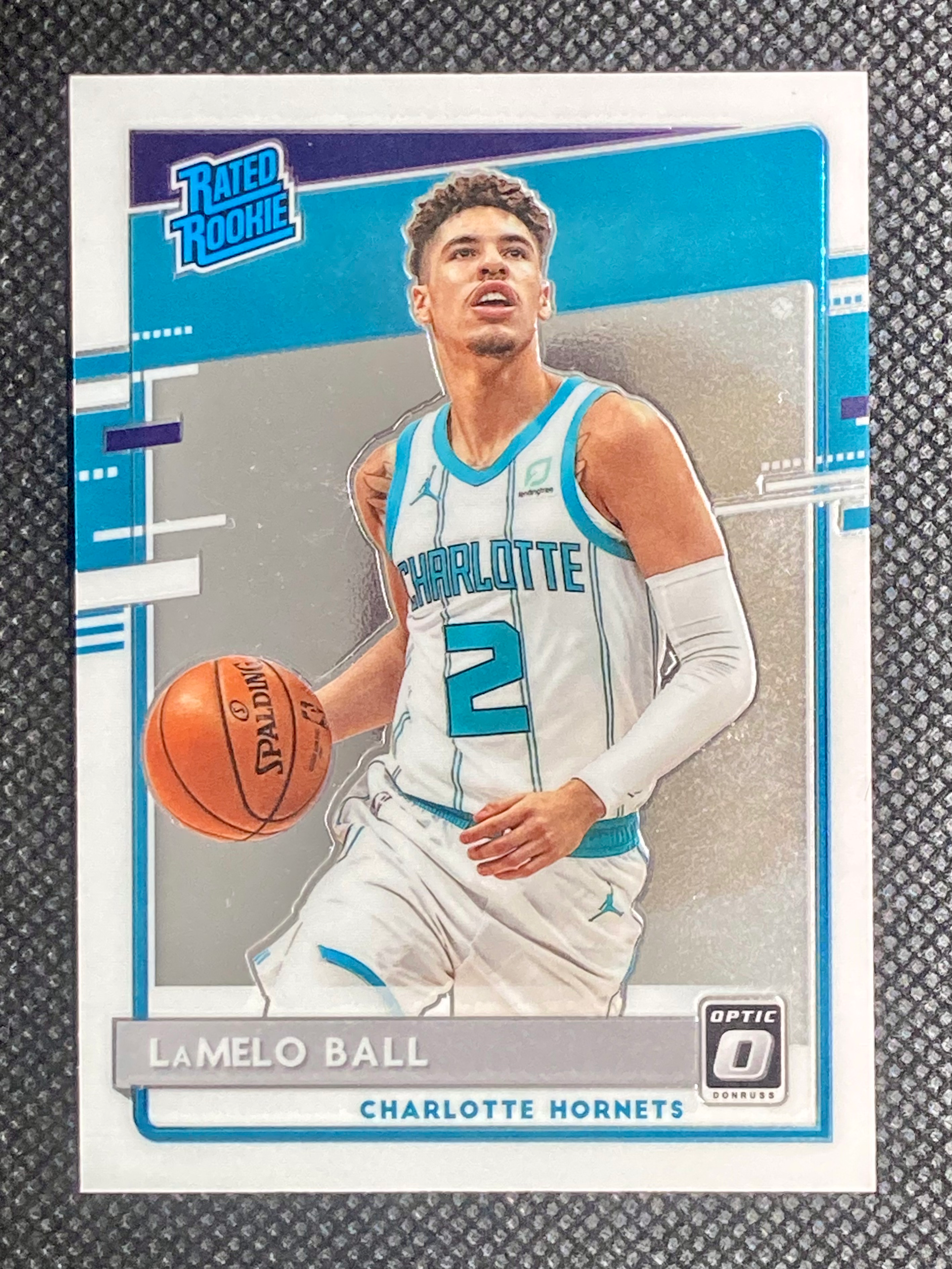 LAMELO BALL - Optic Rated Rookie