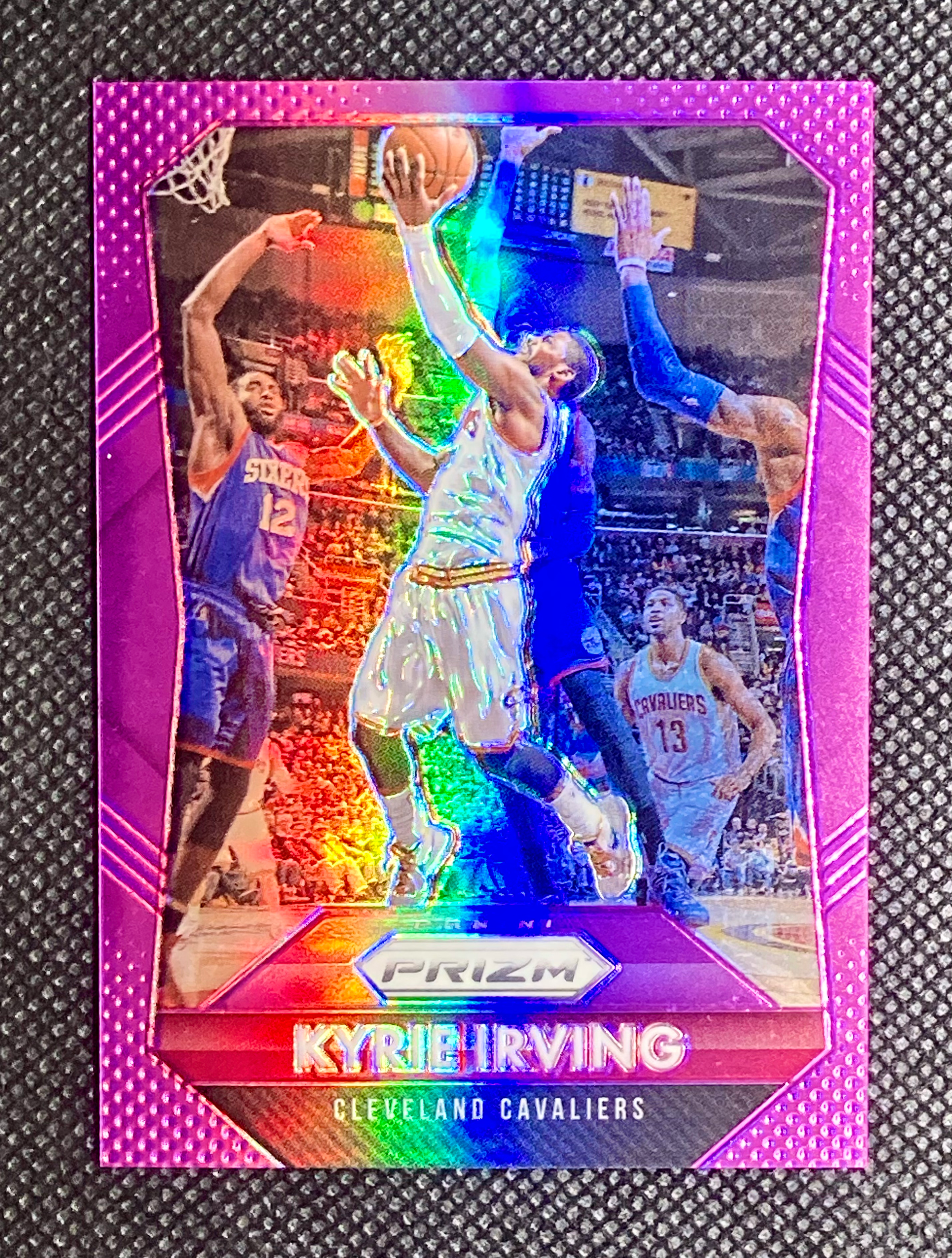 KYRIE IRVING - Prizm Purple #/99