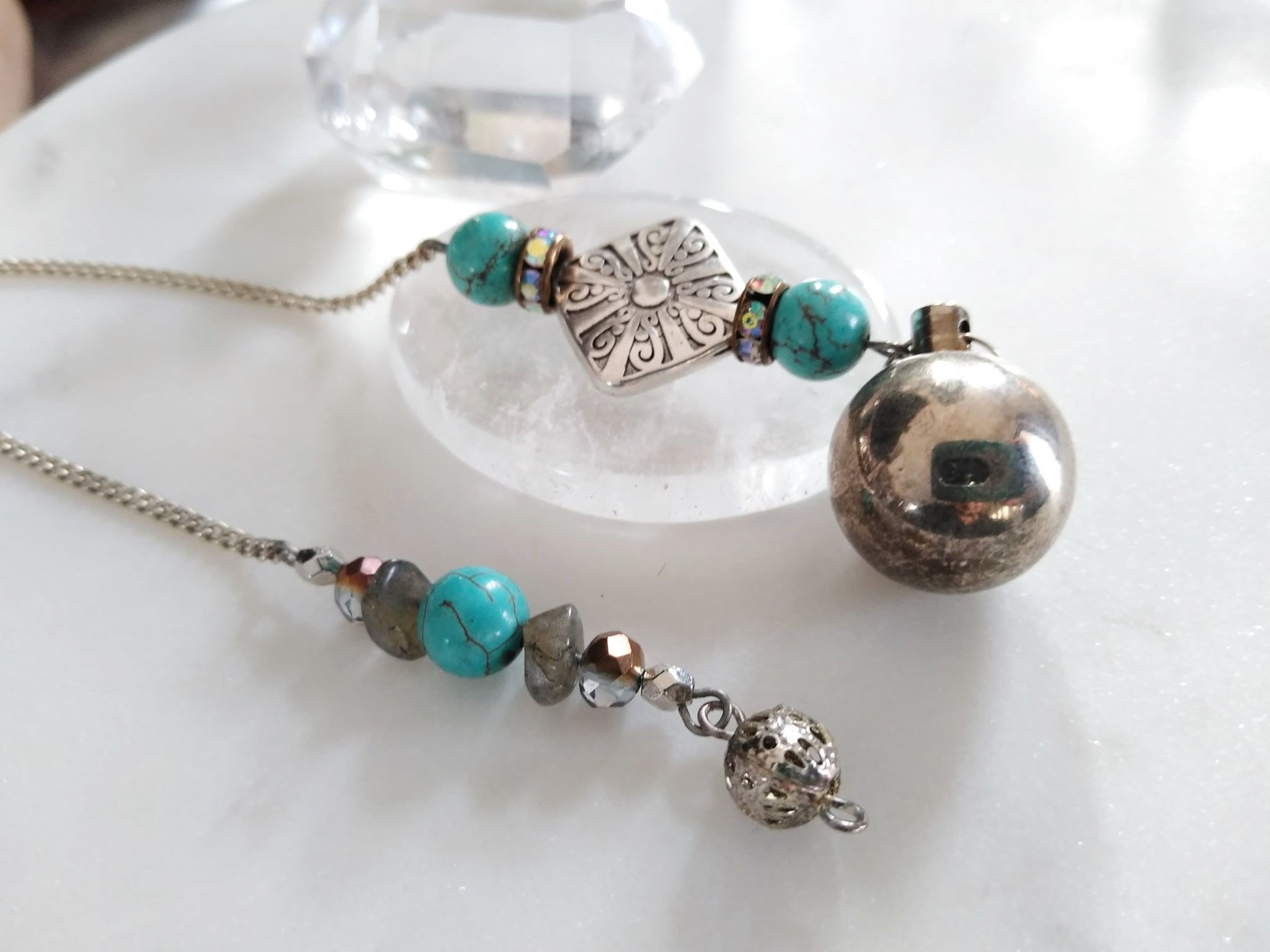 Chamber Pendulum with Howlite