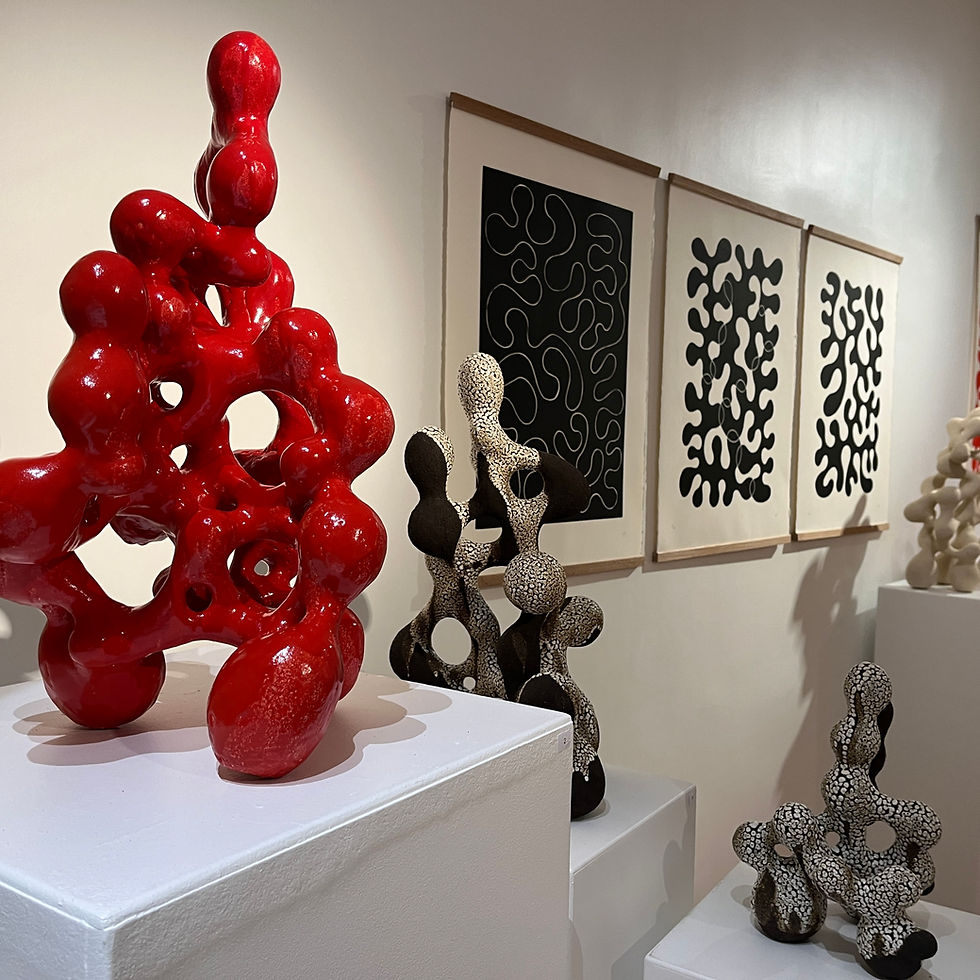 Miniature : Sculpture Hélène SEE >