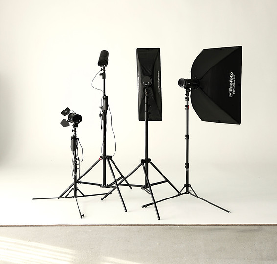 studio-photo-a-brest,-bretagne,-equipé-de-matériel-profoto.jpg