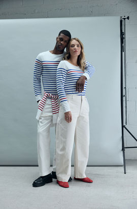 Photographe mode à Brest, marinière Armor Lux en studio lumière du jour