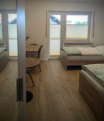 Doppelzimmer mit Balkon