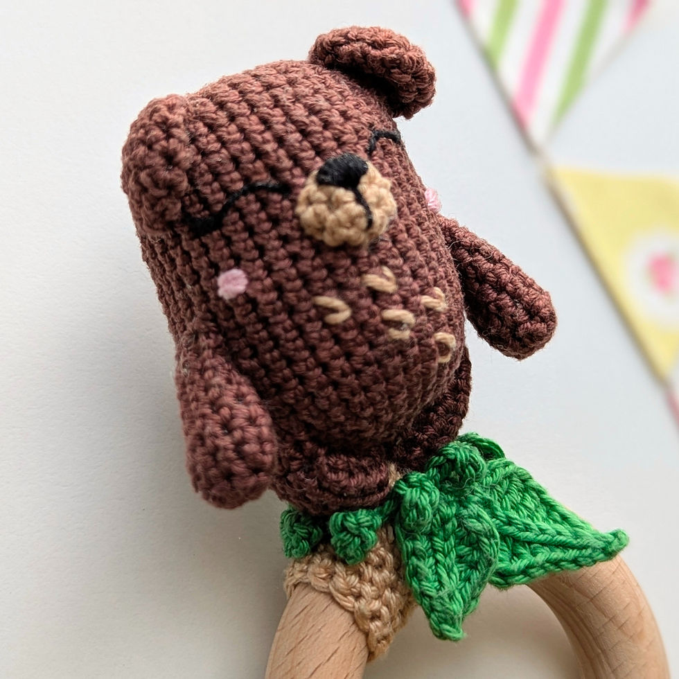 Thumbnail: Crocheted bear made of cotton yarn for baby rattle