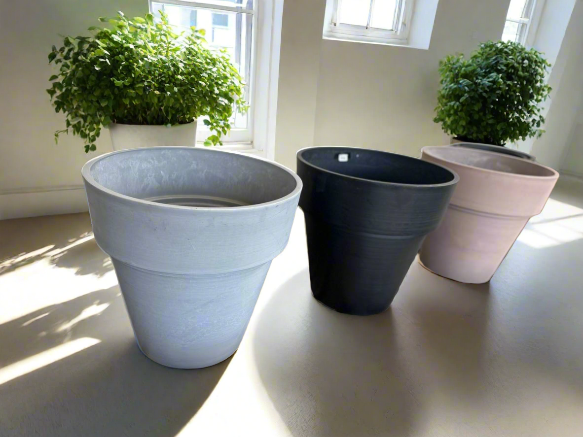 Large Plastic Garden Plant Pots