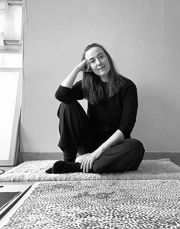 Marie Lankester dans son atelier à Marseille