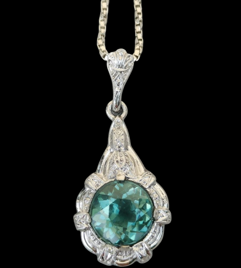 Miniaturbild: Art Deco Silver Collier with syntetic Spinel
