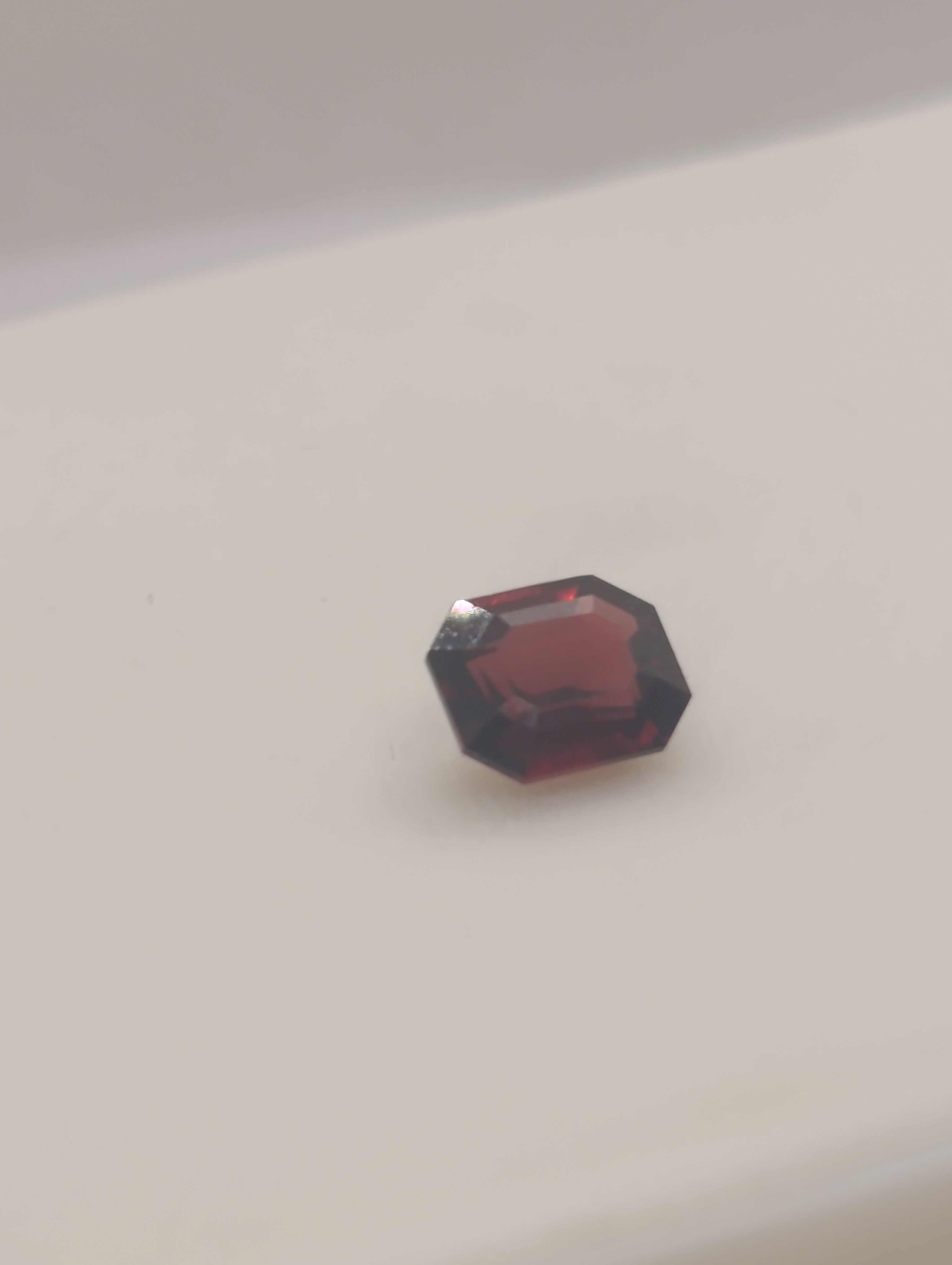 almandine garnat 1.19 ct