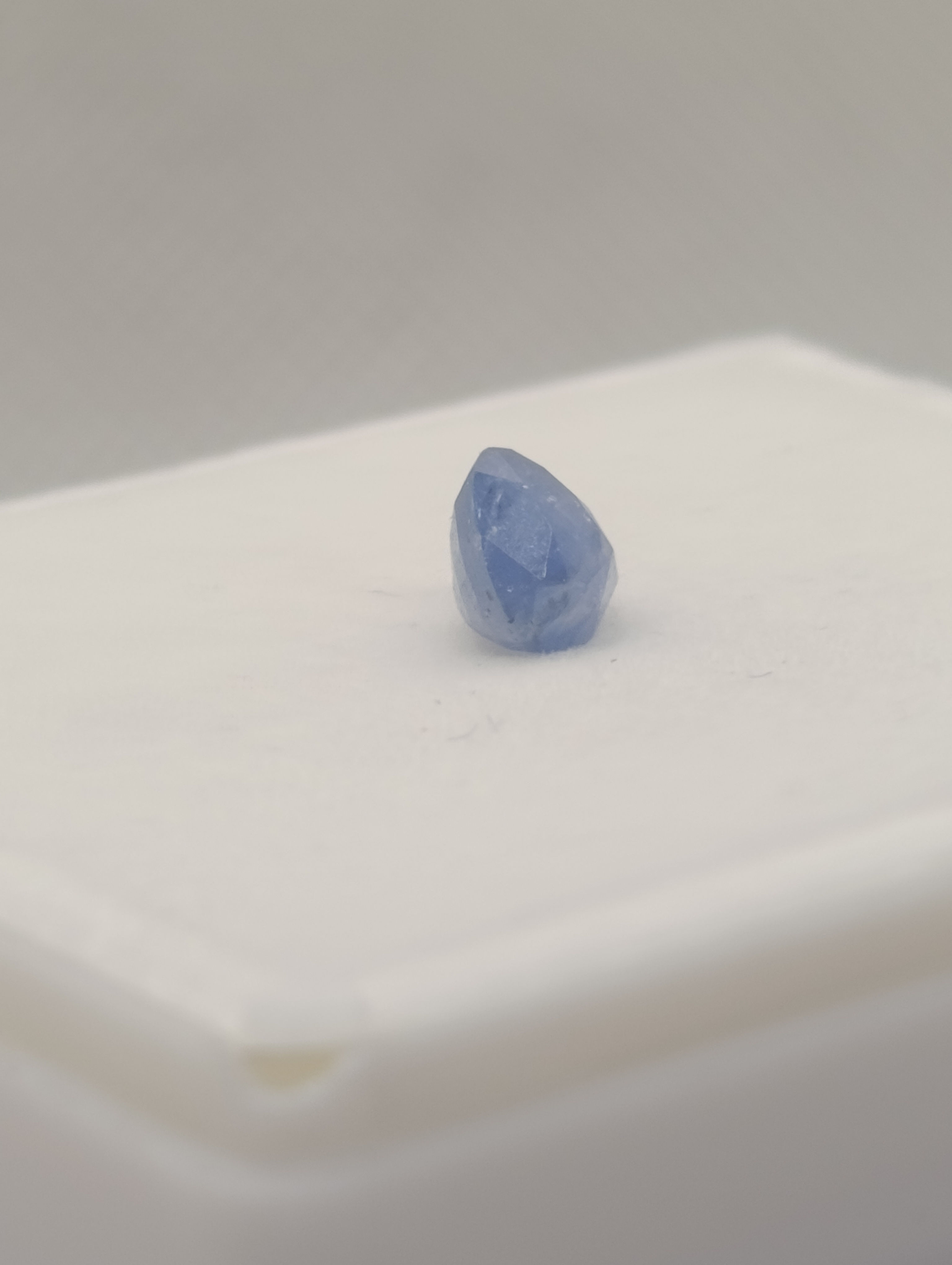 blue sapphire 2.40 ct