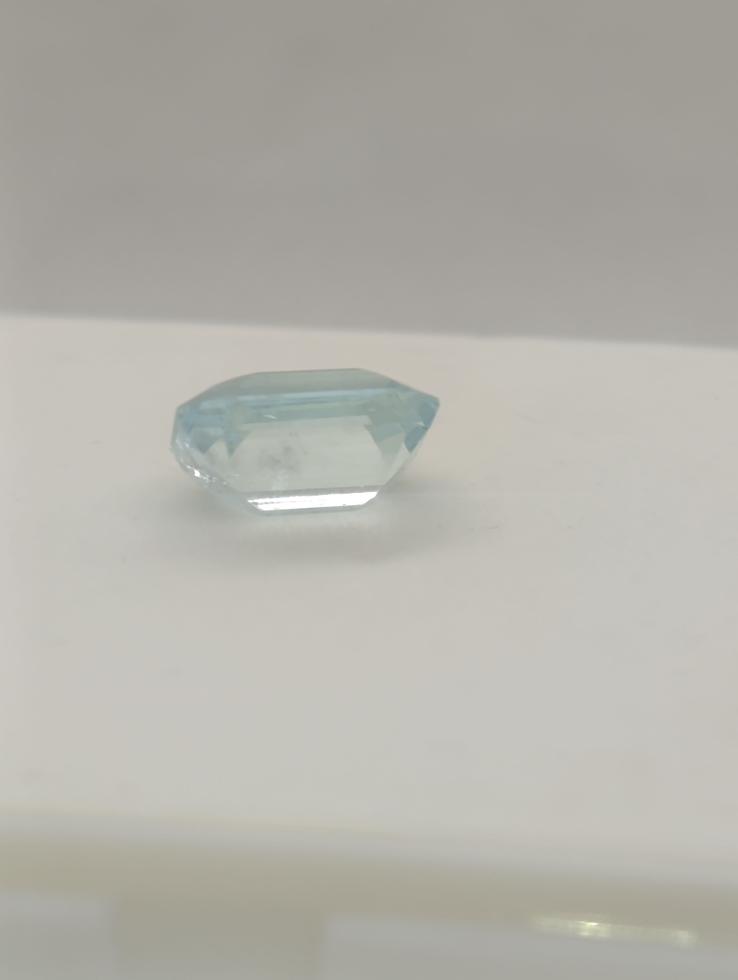 aquamarine gem 6.25 ct 