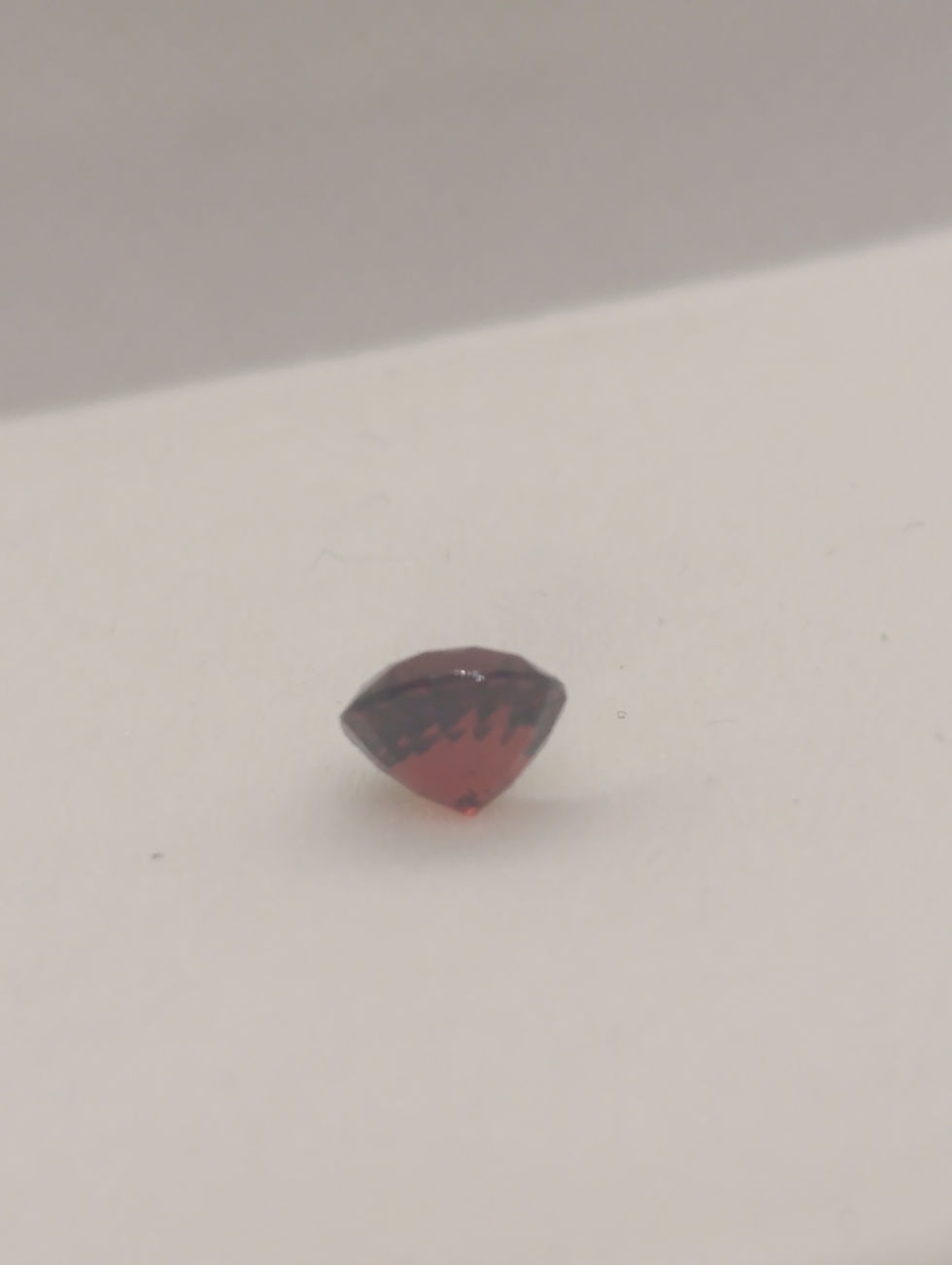 Thumbnail: red garnat 1+ct stone