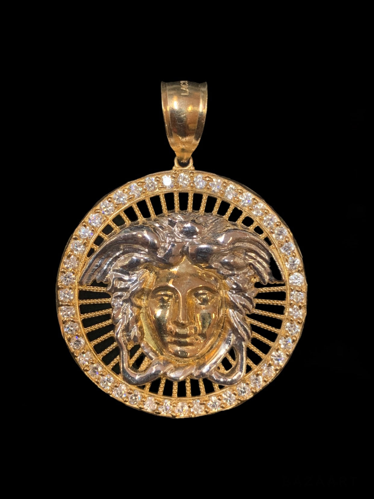 Medusa Head Pendant Gold 10k