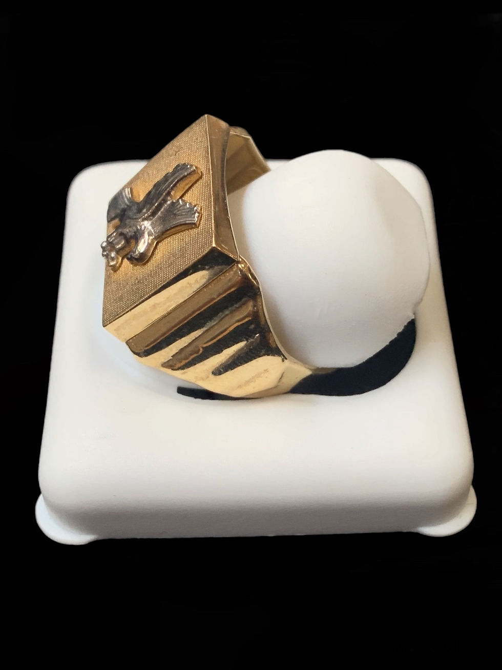 Thumbnail: Eagle Ring Gold 10k