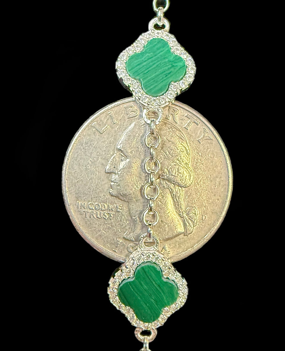 Thumbnail: 2 mm Green Clover Motif Bracelet Silver