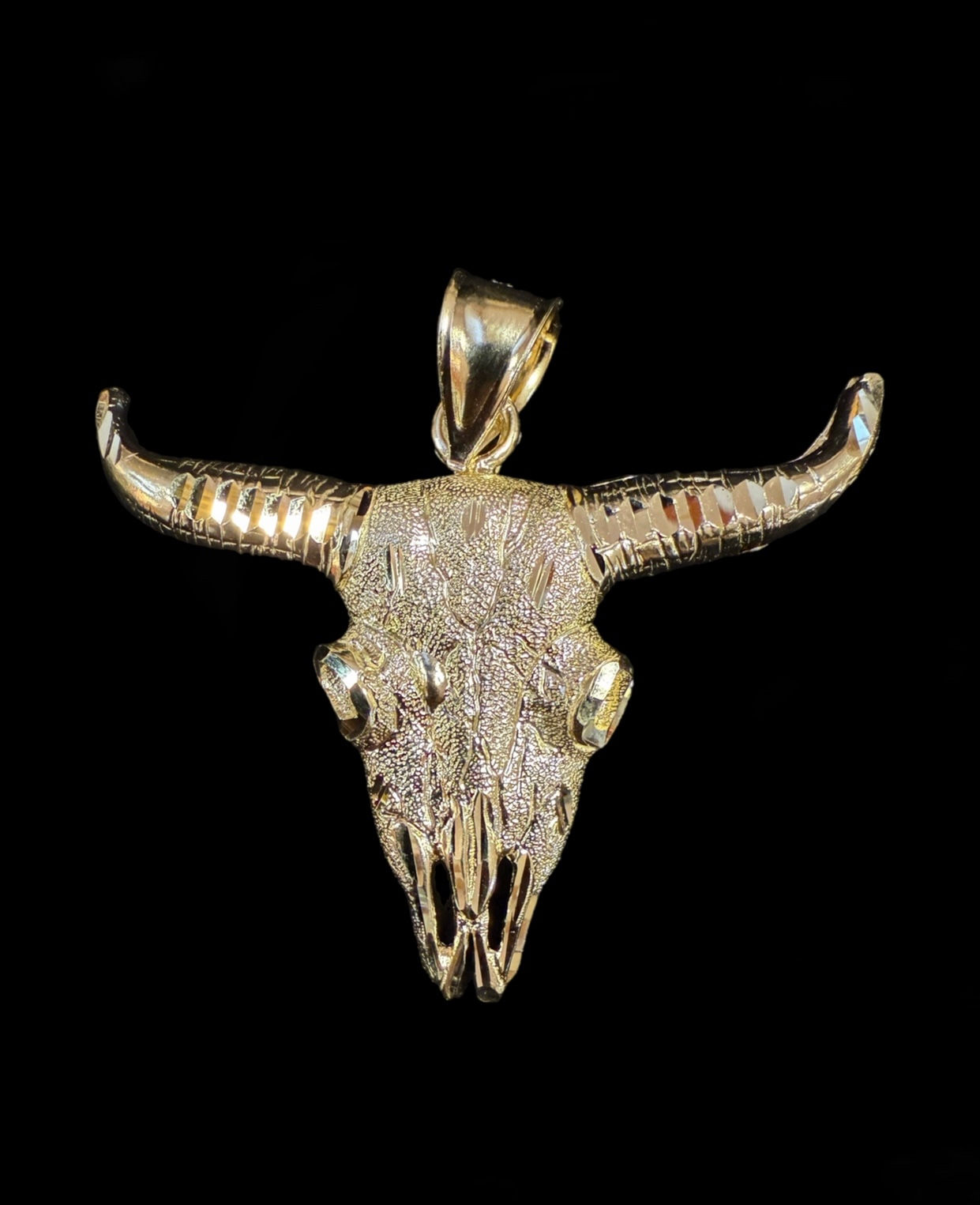 longhorn bull skull Pendant Gold 10k