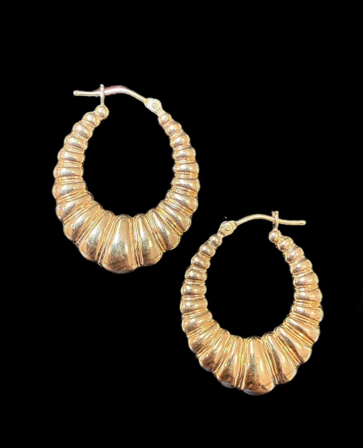 Shrimp Hoop Earring Gold 10k