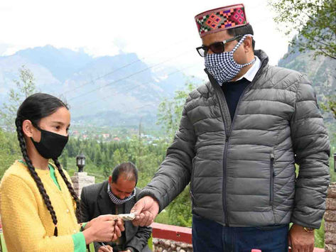 Little Navya gave Gullak money in Covid-19 fund