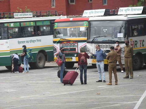 Himachal students stranded in Chandigarh for last one month due to corona Returned to his home