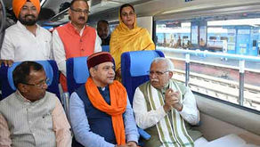प्रधानमंत्री नरेंद्र मोदी ने उन्ना दिल्ल वंदे भारत ट्रेन का किया लोकार्पण