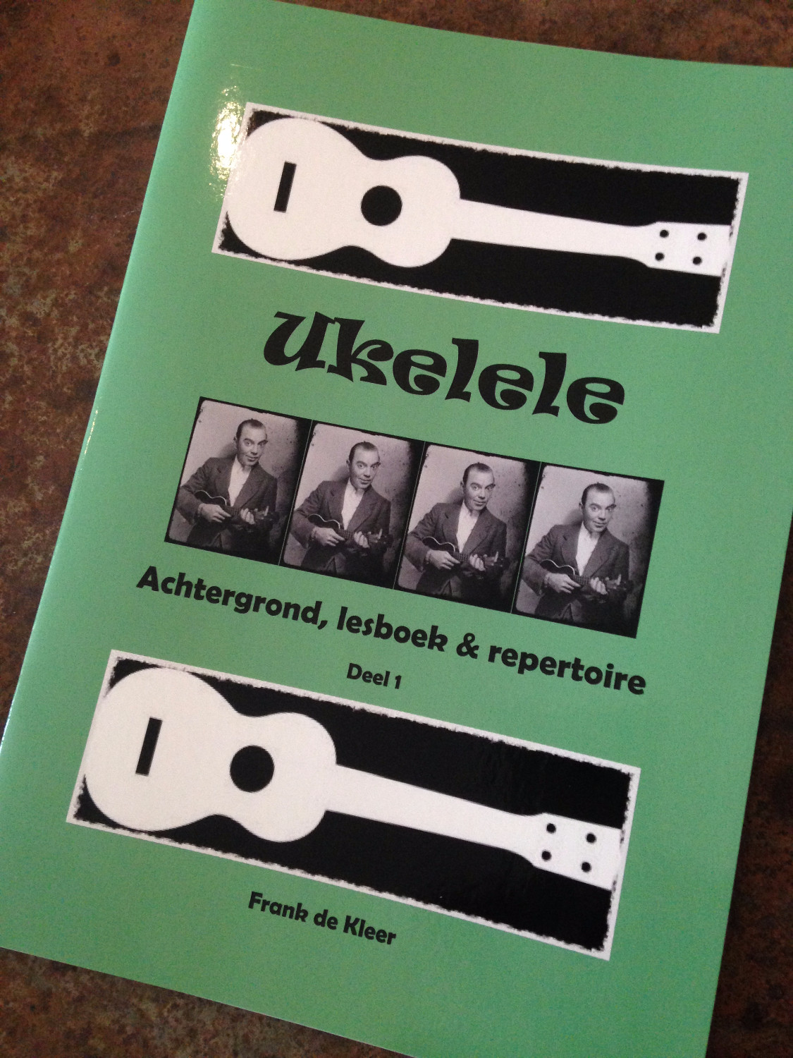 Ukelele lesboek, achtergond, lesboek & repertoire
