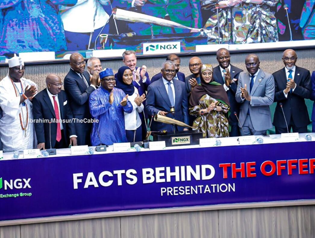 Aliko Dangote with dignitaries at the NGX Facts Behind the Offer presentation