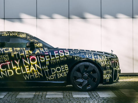 【閃靈現身 領啟電動新時代|ROLLS ROYCE 首款真正電動車 SPECTRE】