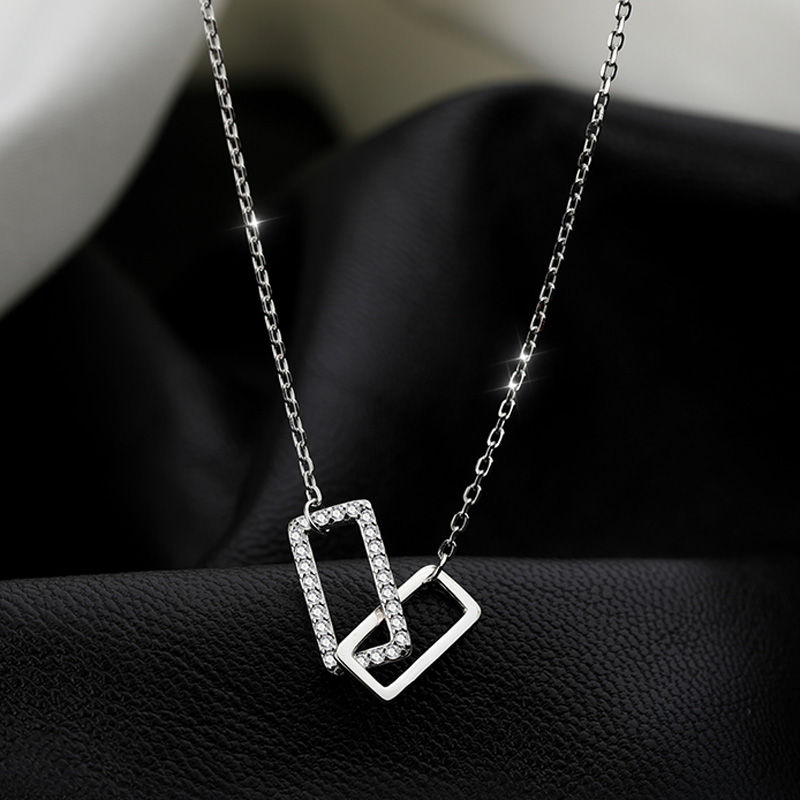 Thumbnail: Interlocked Geometric Pendant
