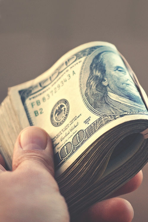 Ladies, Here’s How To Make $26,000 More In A Salary Negotiation