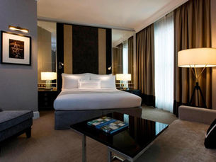 Vivalavida Party Kuala Lumpur Hotel Intro | Party Girl Kuala Lumpur: The Ritz-Carlton Kuala Lumpur - Where Privacy Meets Power