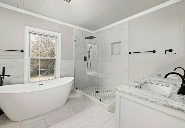 Popular Bathroom Shower Upgrades Maryland Homeowners Should Consider