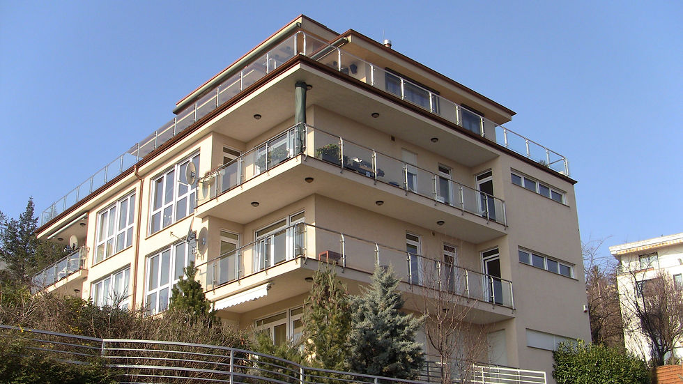 tribuna_alvinci_002.jpg