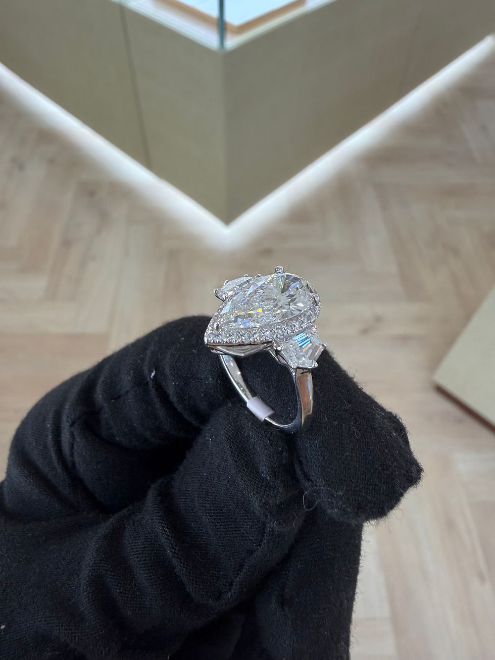 Thumbnail: 6.23CT Elongated Pear Ring 