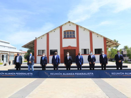 Gobernadores aliancistas promoverán controversia 
constitucional en defensa de los fideicomisos