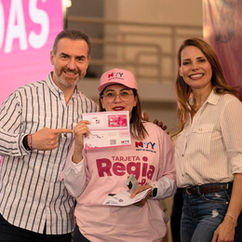 Beneficia Monterrey a mil 500 mujeres con Tarjeta Regia Plus en primera entrega del año