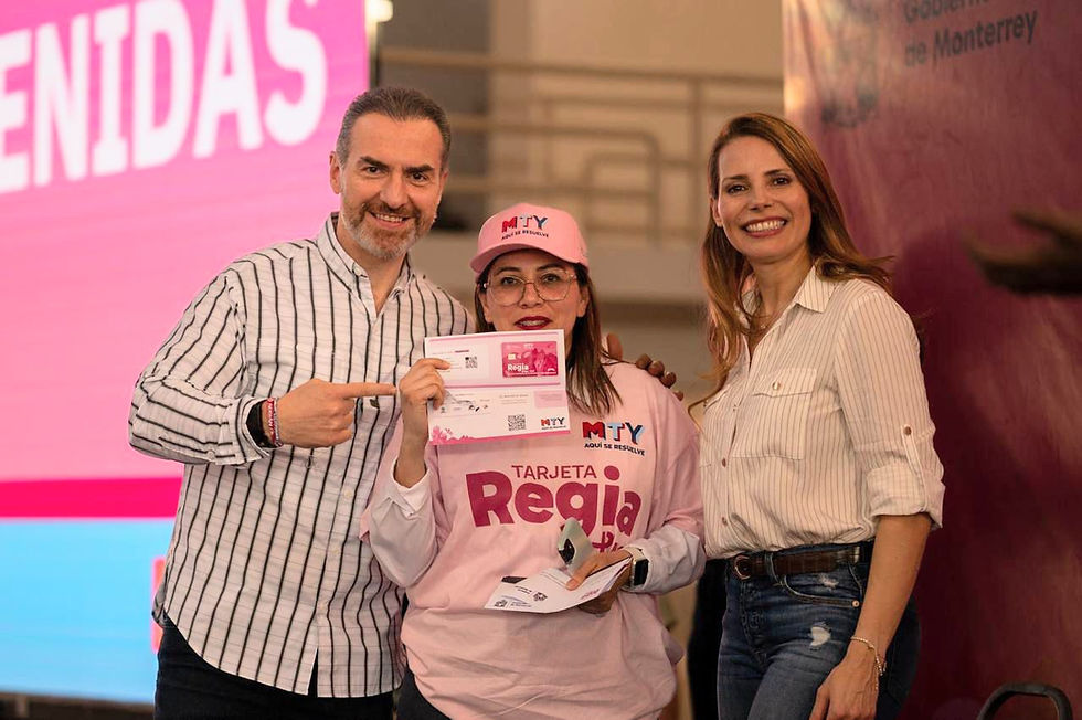 Beneficia Monterrey a mil 500 mujeres con Tarjeta Regia Plus en primera entrega del año