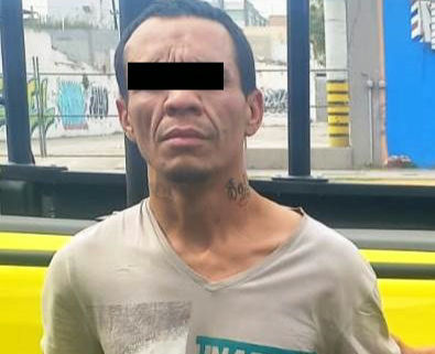 Detienen a un hombre con arma y cartuchos útiles