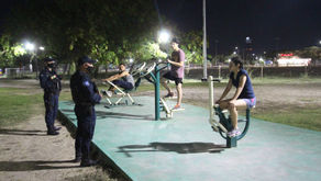 EXHORTAN POLICÍAS DE APODACA A CIUDADANOS A EVITAR REUNIONES EN ÁREAS PÚBLICAS Y PERMANECER EN CASA
