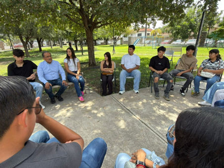 Dialoga Mijes con universitarios; buscan enfrentar los enemigos de NL