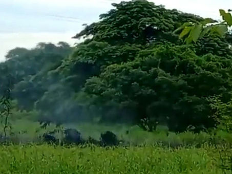 Controla PEMEX fuga de aceite en Comalcalco, Tabasco