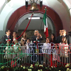 Llena Escobedo de música y tradición noche del grito