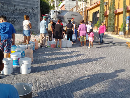 Apoya Monterrey a familias afectadas por cortes de agua