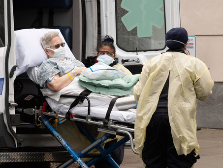 Un millón de muertes por COVID-19 en el continente americano; OPS pide reforzar las medidas de salud