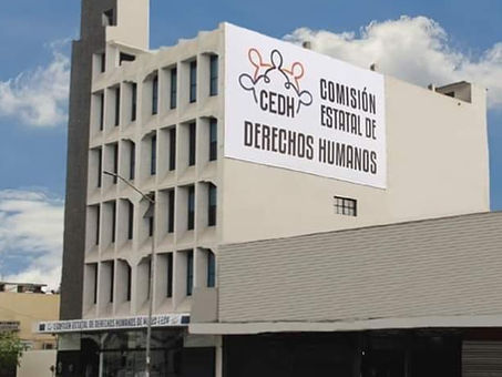 INICIA CEDHNL INVESTIGACIONES EN CASO DE MUJER DETENIDA POR NO USAR CORRECTAMENTE EL CUBRE BOCAS