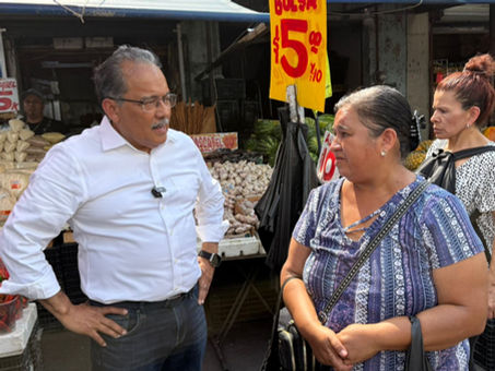 Recorre Mijes Meson Estrella en Mty, dialoga con diferentes oferentes