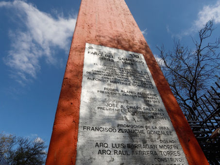 Rehabilita Monterrey Faro del Comercio