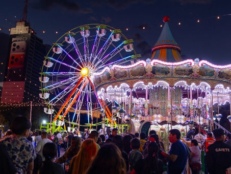 Encienden la Macro Navidad 2025