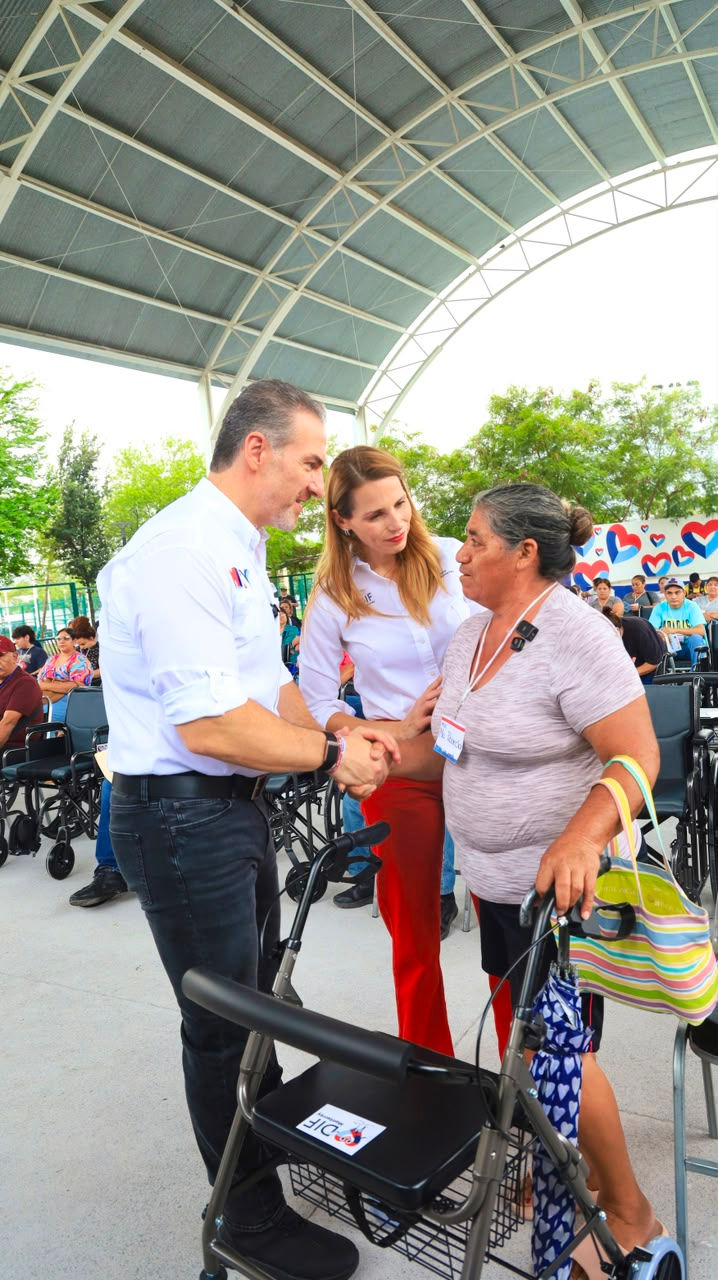 Rebasa Monterrey los 4 mil aparatos funcionales entregados a personas con discapacidad