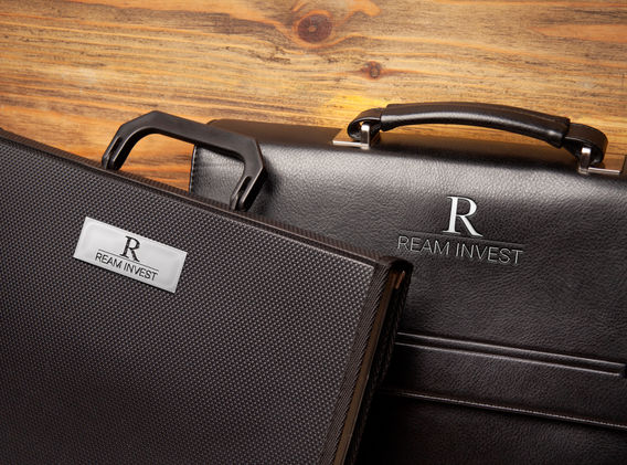 Logo Ream Invest goodies
Mallette
