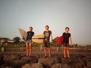 [Bali life] The inertia: The Importance of Experiencing Environmental Issues Through Surfing - Part2