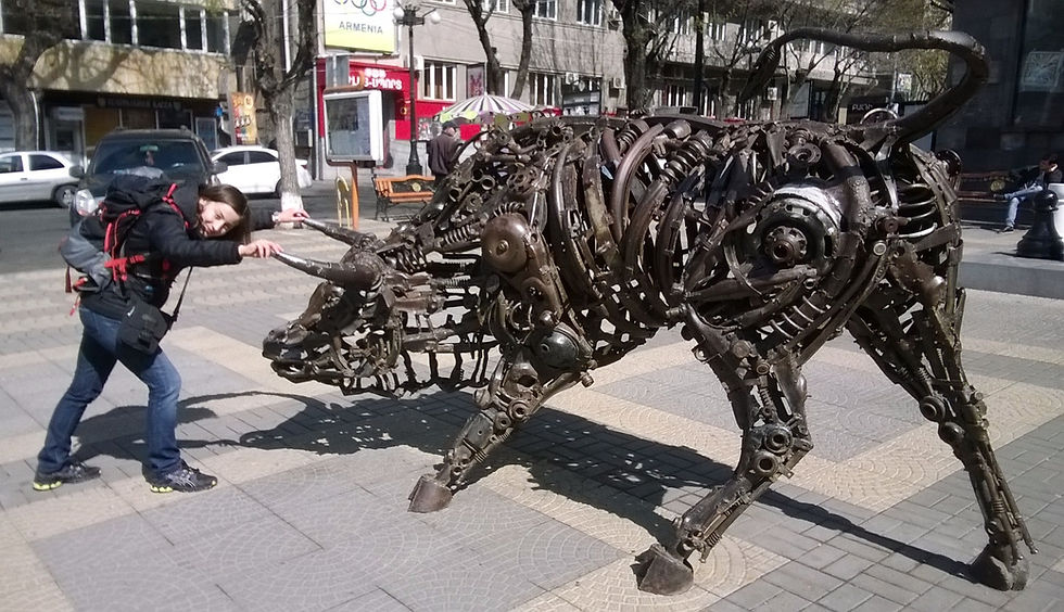 Скульптура быка